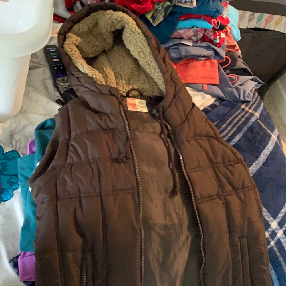 Brown medium vest with hoodie